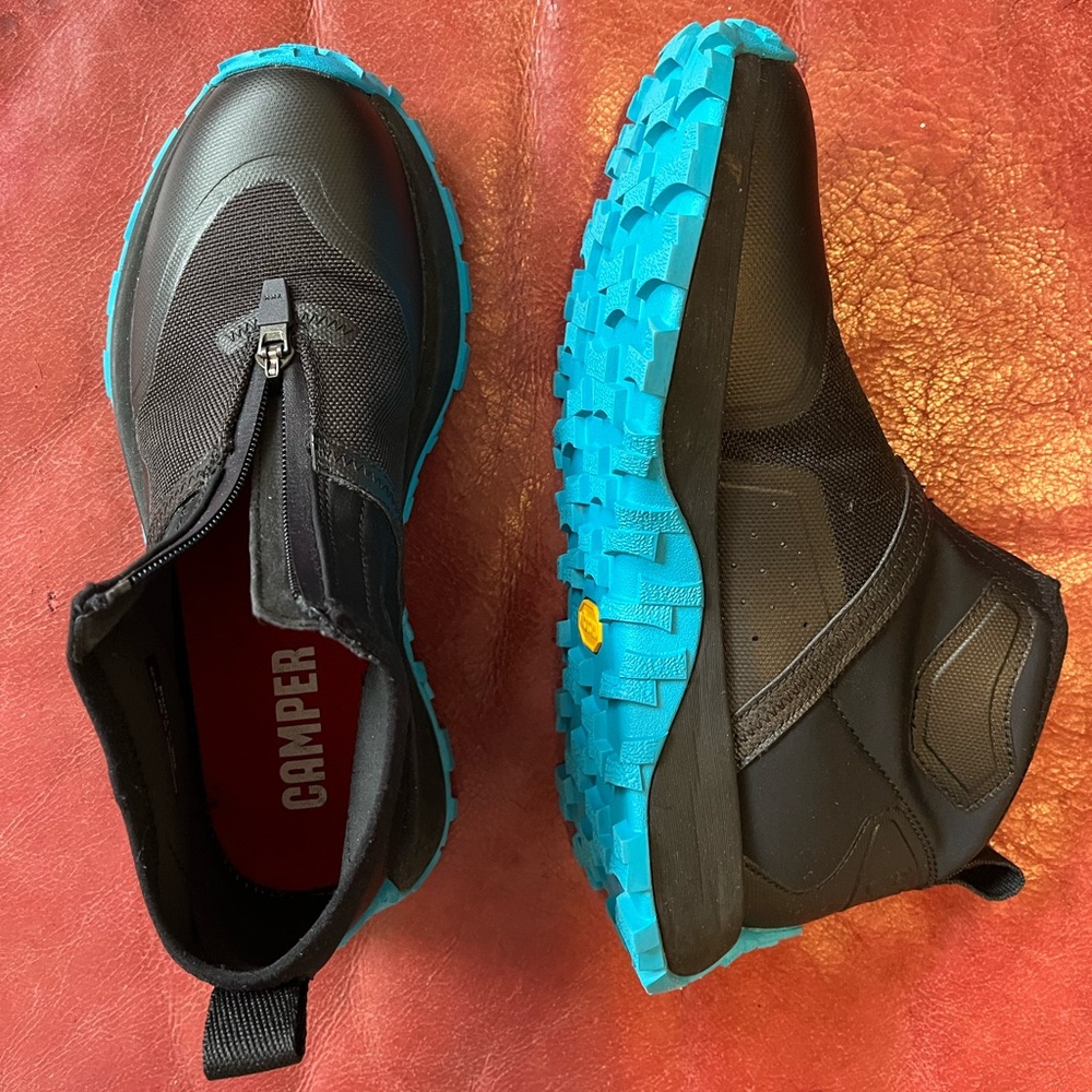 Like new Camper Drift Trail Vibram women’s ankle boots. Size 39.